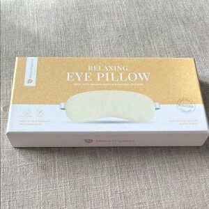 Alieva Organics Relaxing Eye Pillow NWT
